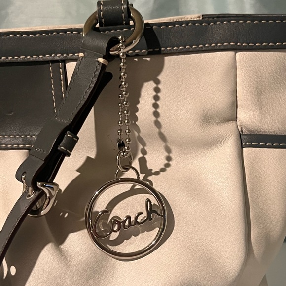 NWT coach tote - Picture 3 of 16